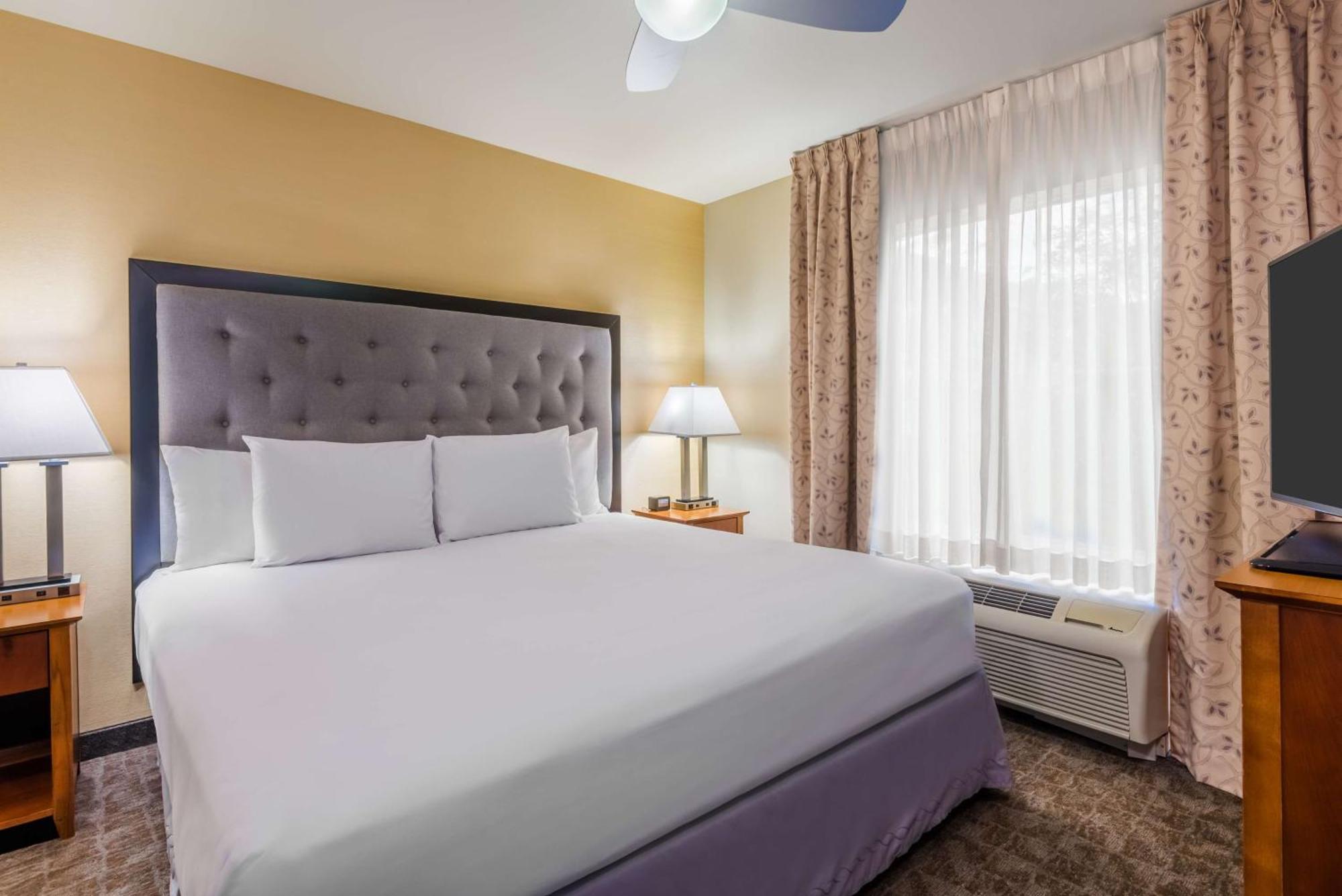 Larkspur Landing Extended Stay Suites St Louis Riverport Maryland Heights Extérieur photo
