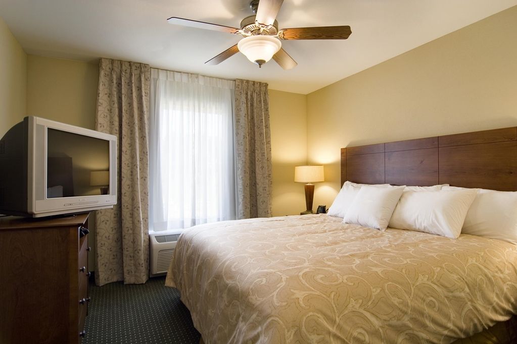 Larkspur Landing Extended Stay Suites St Louis Riverport Maryland Heights Chambre photo