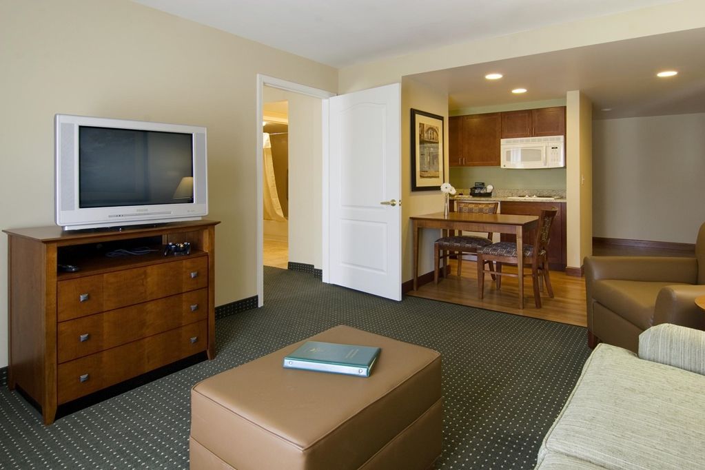 Larkspur Landing Extended Stay Suites St Louis Riverport Maryland Heights Chambre photo